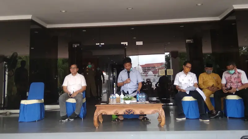 Konferensi pers kasus positif Corona Covid-19 ke-4 di Provinsi Kepulauan Riau. (Foto: Liputan6.com/Ajang Nurdin)