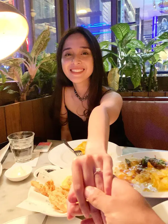 6 Momen Nimaz Dewantary Bintang Sinetron Candy Dilamar Kekasih, Romantis