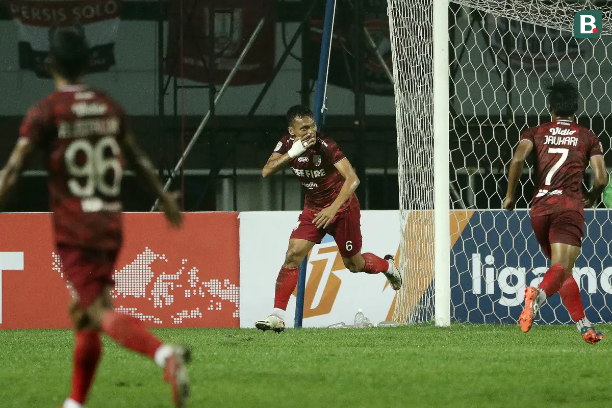 Foto: Dua Gol Ferdinand Sinaga ke Gawang Persiba Bawa Persis Solo Temani Rans Cilegon FC ke Semifinal Liga 2
