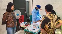 100 bocah Sidoarjo ikut khitan massal gratis. (Dian Kurniawan/Liputan6.com)