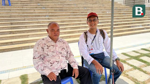Bola.com di Masjid Al Serkal, Phnom Penh, Kamboja