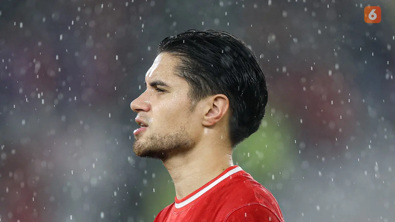 Foto: 41 Menit Debut Kevin Diks Bersama Timnas Indonesia, Berakhir Diganti Karena Cedera