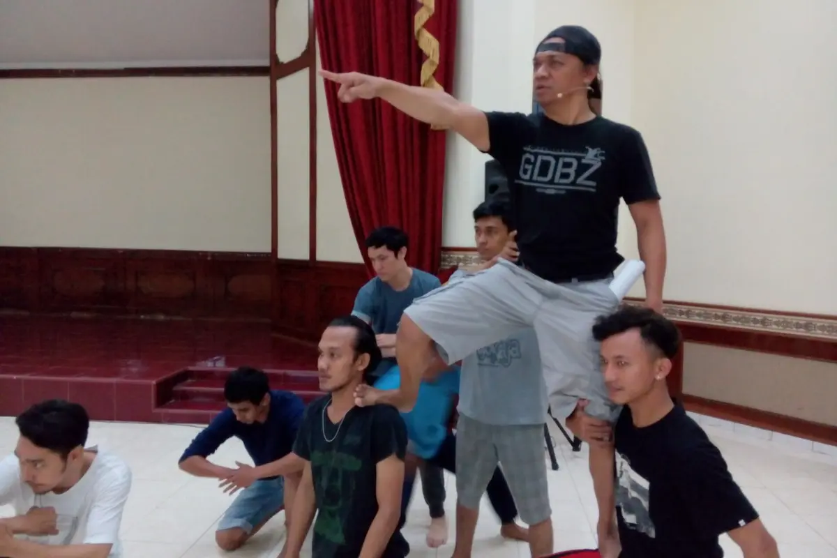 [Bintang] Candil
