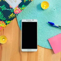 Ilustrasi Hp/https://unsplash.com/Lacie Slezak