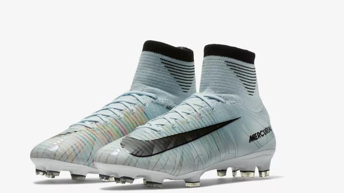 5 Sepatu Legendaris Pesepak Bola Dunia - Dunia Bola.com