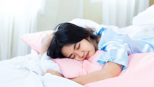 WAJIB TAU! Manfaat dan Kebaikan Tidur Tanpa Bra✓
