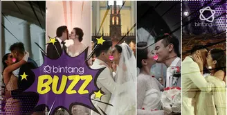 Sudah sah menjadi pasangan suami istri, potret wedding kiss 5 seleb ini bikin baper.