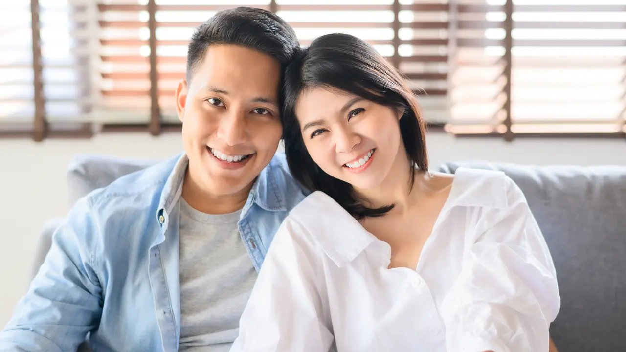 perempuan dan pasangan 7 agustus