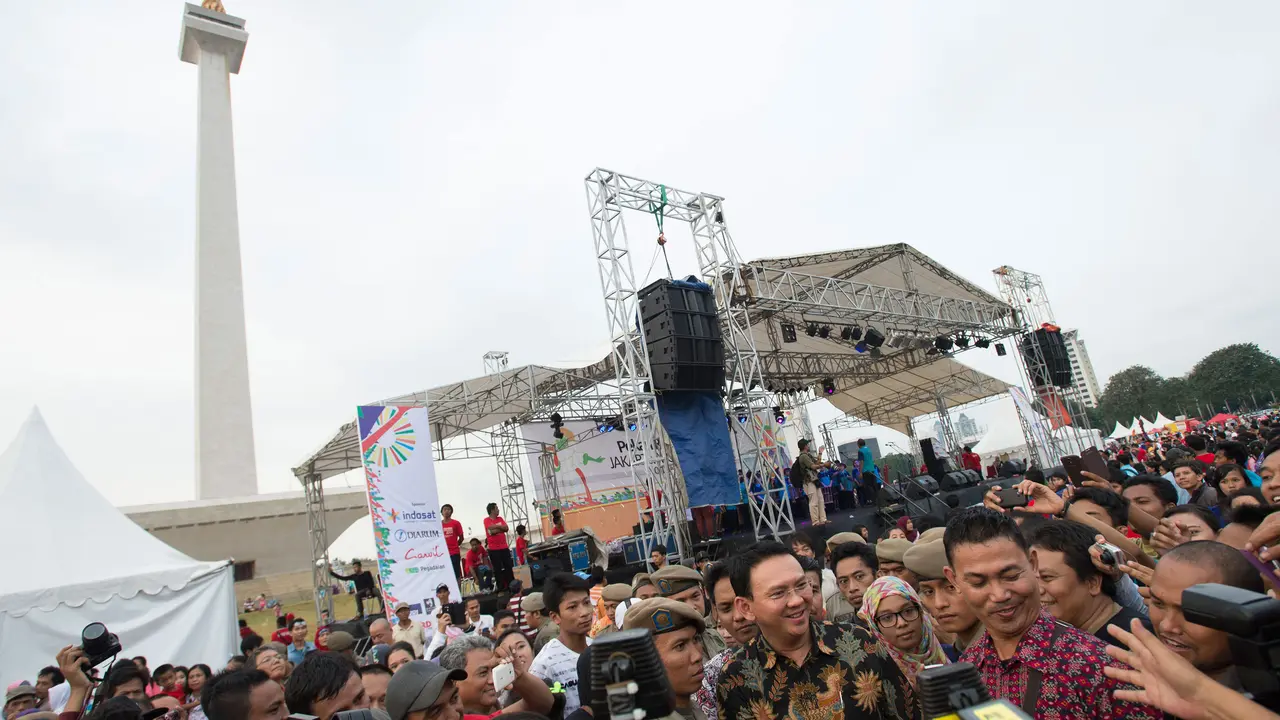 PRJ-Monas-lip-malam-14061