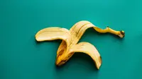 Ilustrasi kulit pisang. (Foto: Unsplash/Louis Hansel)