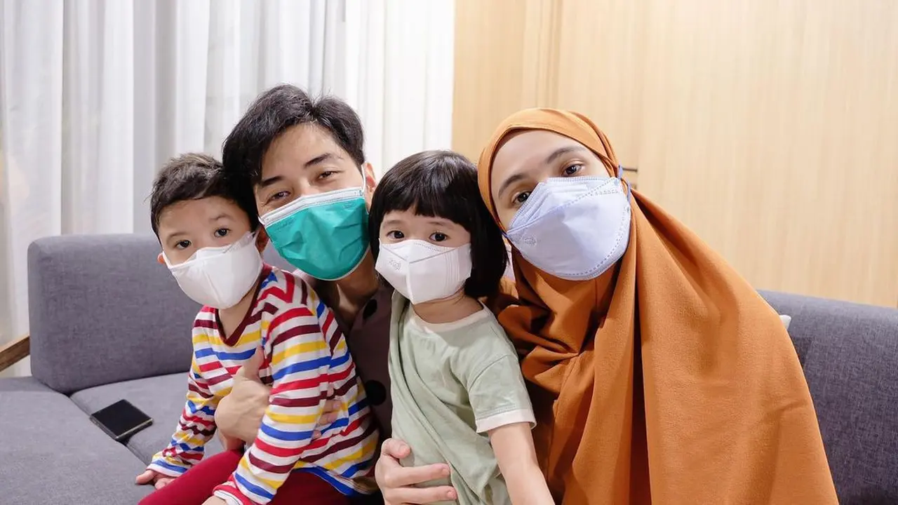 [Fimela] Nycta Gina dan Rizky Kinos