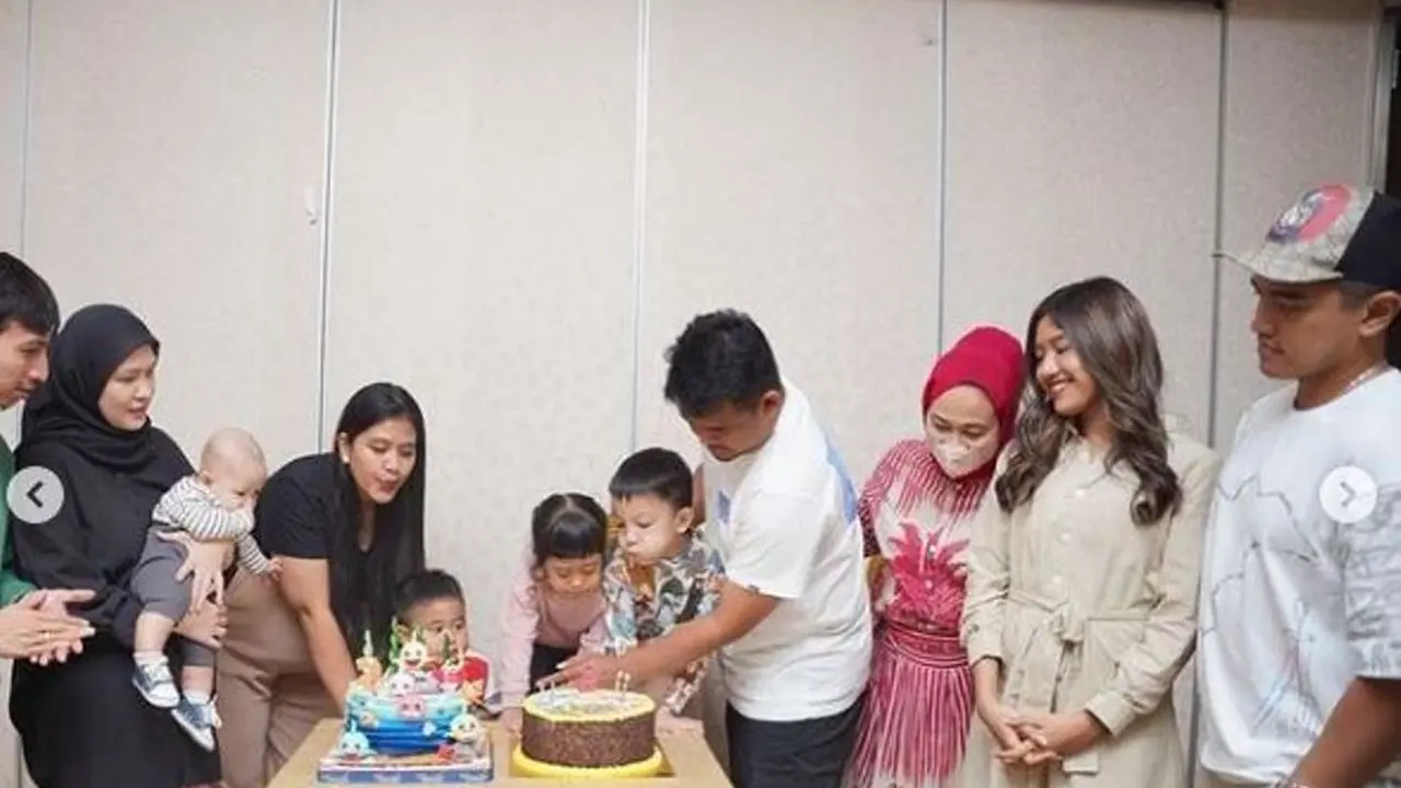 Potret Pesta Ultah Anak Kahiyang Ayu, Ada Kaesang Gandeng Erina Gudono
