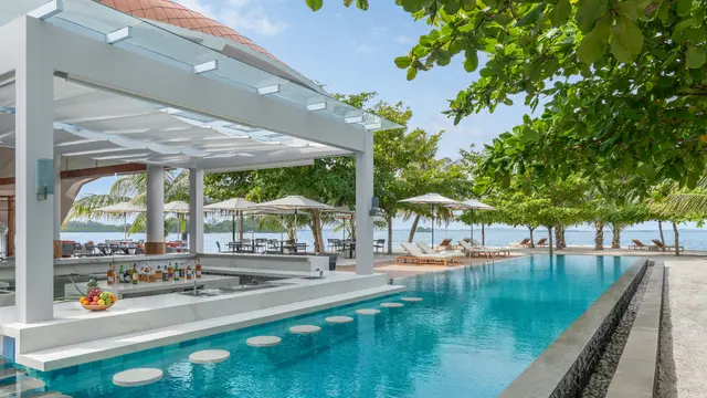 Butuh Ide Liburan di Luar Jakarta? Intip Pulau Eksotis Di Batam Ini! (photo by The Westin)