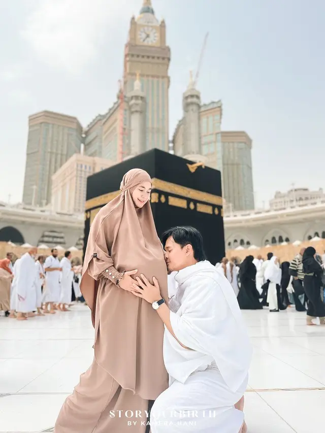 Anisa Rahma dan suami jalani umroh (Instagram/anisarahma_12)
