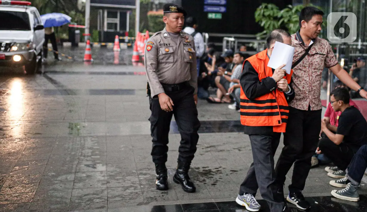 Sebelumnya dalam Pengadilan Tipikor Bandung pada 7 Juni 2023, Jaksa Penuntut Umum (JPU) Komisi Pemberantasan Korupsi (KPK) menuntut Heryanto Tanaka selama 8,5 tahun penjara. (Liputan6.com/Faizal Fanani)