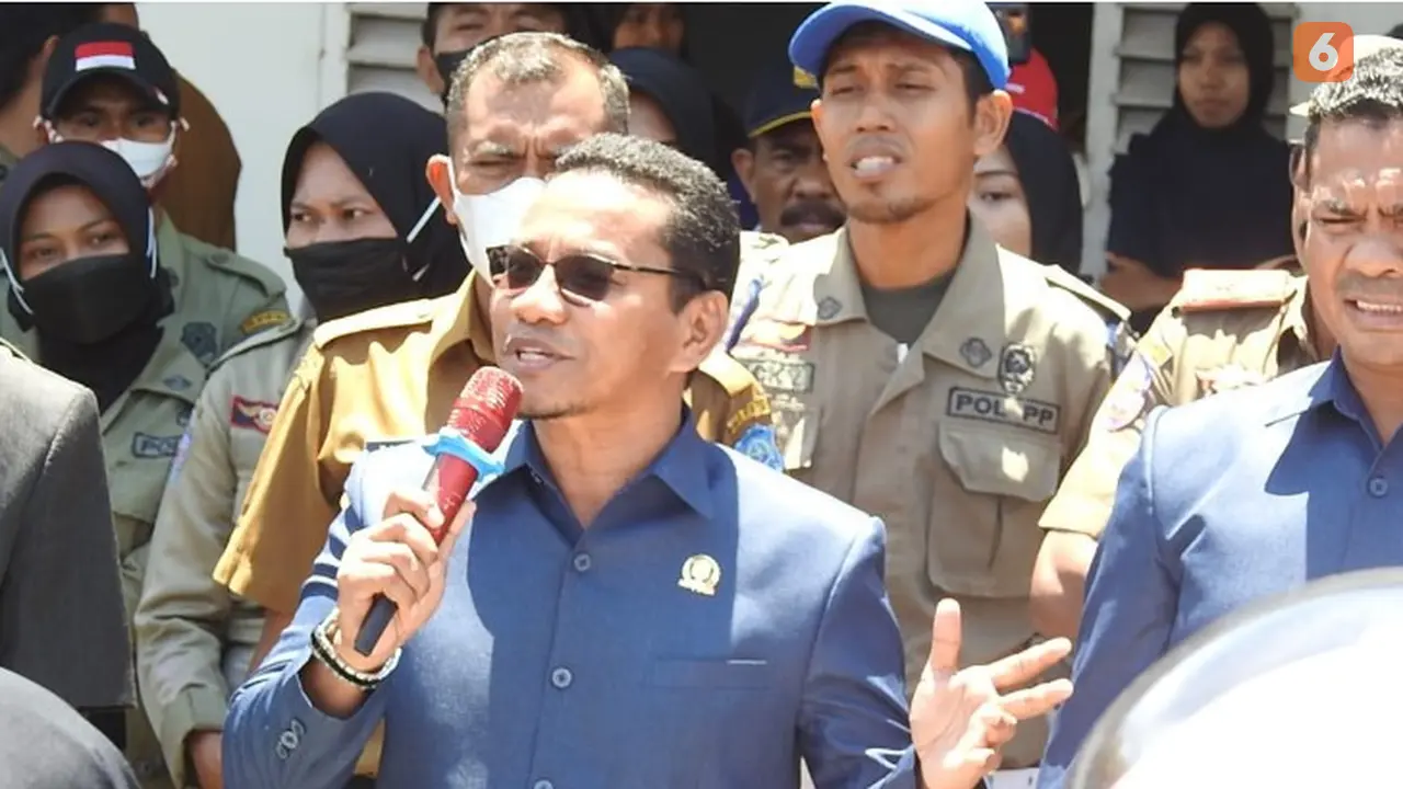 Ketua Badan Anggaran (Banggar) DPRD Buton Tengah (Buteng) Sulawesi Tenggara (Sultra) Tasman SE (Arfandi Ibrahim/Liputan6.com)