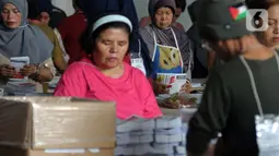 Setidaknya ada 2.436.059 surat suara dan 1.000 surat suara untuk pemilihan ulang. (merdeka.com/Imam Buhori)