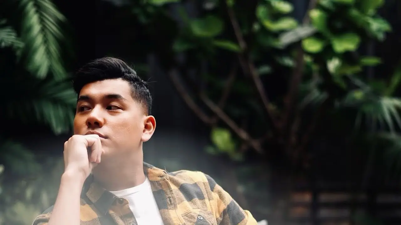 Penyanyi Jaz Hayat atau dikenal dengan Jaz (https://www.instagram.com/p/CL9IiE6sK5b/)