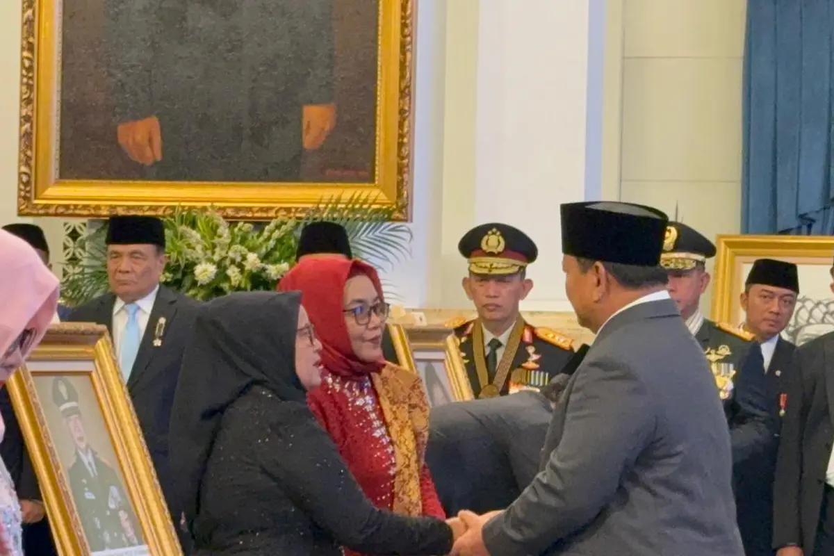 Kakak dan Adik Marsinah