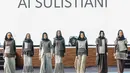 Lulusan Islamic Fashion Institute menampilkan karyanya yang bertajuk modest wear pada 5 Desember 2017 di Bandung. (Liputan6.com/pool/IFC)