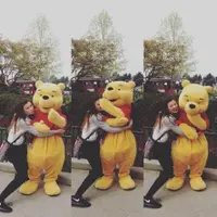 Kymbrly Ryder saat berkunjung ke Disneyland di Paris (Instagram/@
