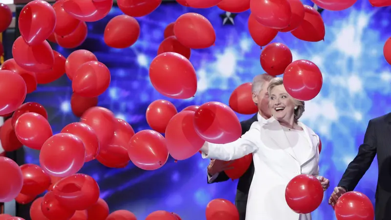 Hillary Clinton di Konvensi Demokrat di Philadelphia. (Reuters)