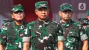 Di Jakarta, Panglima TNI Jenderal Agus Subiyanto mengecek langsung kesiapan pasukan TNI yang akan bertugas. (merdeka.com/Imam Buhori)