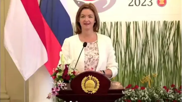 Pertemuan bilateral antara Menteri Luar Negeri (Menlu) RI Retno Marsudi dan Menlu Slovenia Tanja Fajon di Gedung Pancasila, Kementerian Luar Negeri RI, Rabu (24/5/2023). (Tangkapan layar Zoom)
