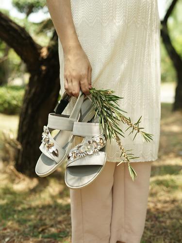 Sepatu Manik Kekinian Terinspirasi Dari Kelembutan Dan Kekuatan Perempuan Fashion Fimela Com