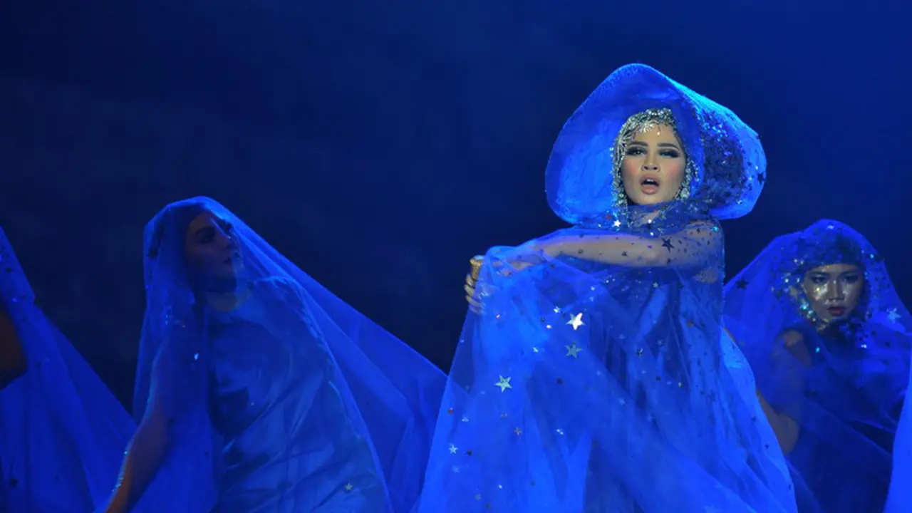 Konser Metamorfosa Andien
