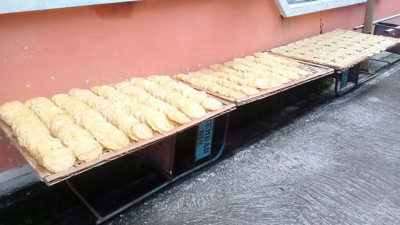 Sermier, Kue Tradisional yang Bertahan hingga Kini