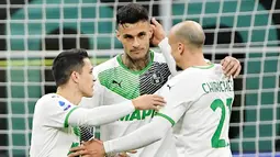 West Ham United berhasil mengamankan jasa Gianluca Scamacca dari US Sassuolo pada 26 Juli 2022 dengan biaya transfer mencapai 36 juta euro alias Rp548 miliar. Pemain berusia 23 tahun itu dikontrak dengan durasi 5 tahun hingga 30 Juni 2027. (AFP/Isabella Bonotto)