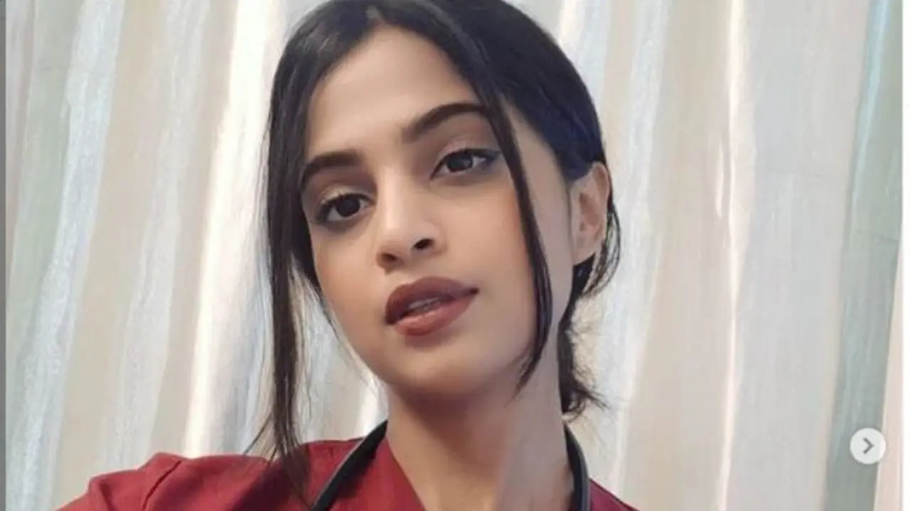 Miss Malaysia Ikut Berjuang Tangani Pasien Corona Covid-19
