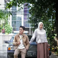 Berkomprimi bersama pasangan/copyright fimela/adrian putra