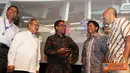 Citizen6, Jakarta: PLN menyalurkan bantuan Program Corporate Social Respinsibility (CSR) sebesar satu miliar kepada Dompet Dhuafa yang diserahkan langsung oleh Direktur Utama PLN Nur Pamudji, Rabu (23/5). (Pengirim: Agus Trimukti)