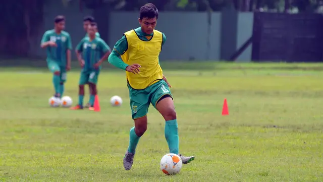Ahmad Irianto, Persebaya