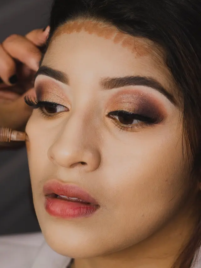 Buat Wajah Berdimensi