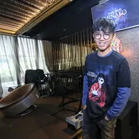 Demi memiliki waktu lebih banyak bersama dengan keluarga, Nicky Tirta membatasi kegiatannya dalam akting. Dengan profesi barunya, sebagai chef ia bisa lebih banyak bersama dengan keluarganya. (Adrian Putra/Bintang.com)