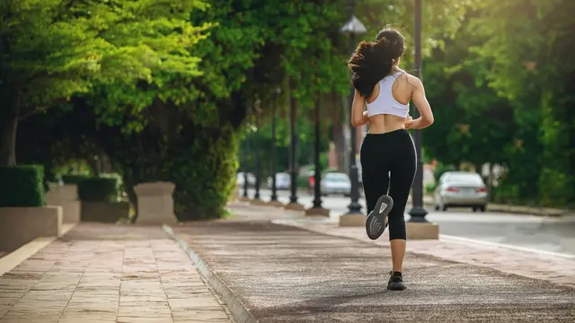 Nggak Hanya Tampil Stylish, OOTD yang Tepat Juga Maksimalkan Performa Saat Lari Lho!