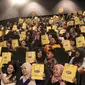 Keseruan ratusan penonton bernyanyi bersama bajing yang lucu dirasakan di acara Cinemaholic bersama Lipton Tea