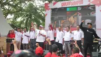 Deklarasi dukungan terhadap calon Presiden Ganjar Pranowo dan calon Wakil Presiden Mahfud MD dilakukan oleh relawan dan warga Kutai Kartanegara.