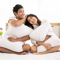 ilustrasi pasangan romantis/DG FotoStock/Shutterstock