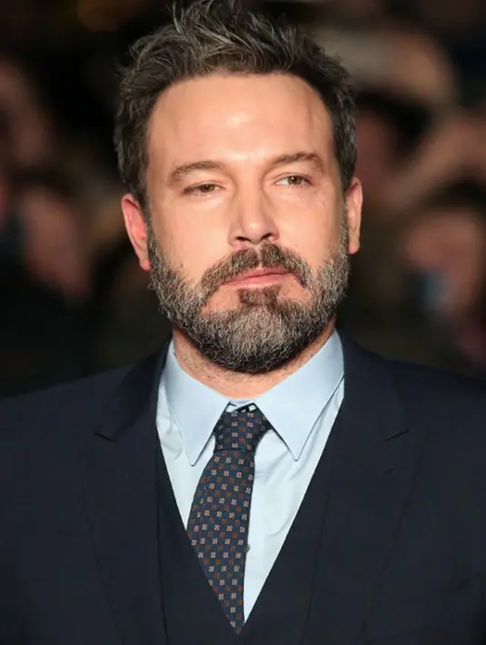 Aktor berusia 44 tahun ini seakan tak ingin larut dalam masalah yang terjadi di dalam hubungannya. Untuk itu, kini ia fokus dalam dunia perfilman, baik menjadi sutradara atau pemain di dalamnya. (AFP/Bintang.com)