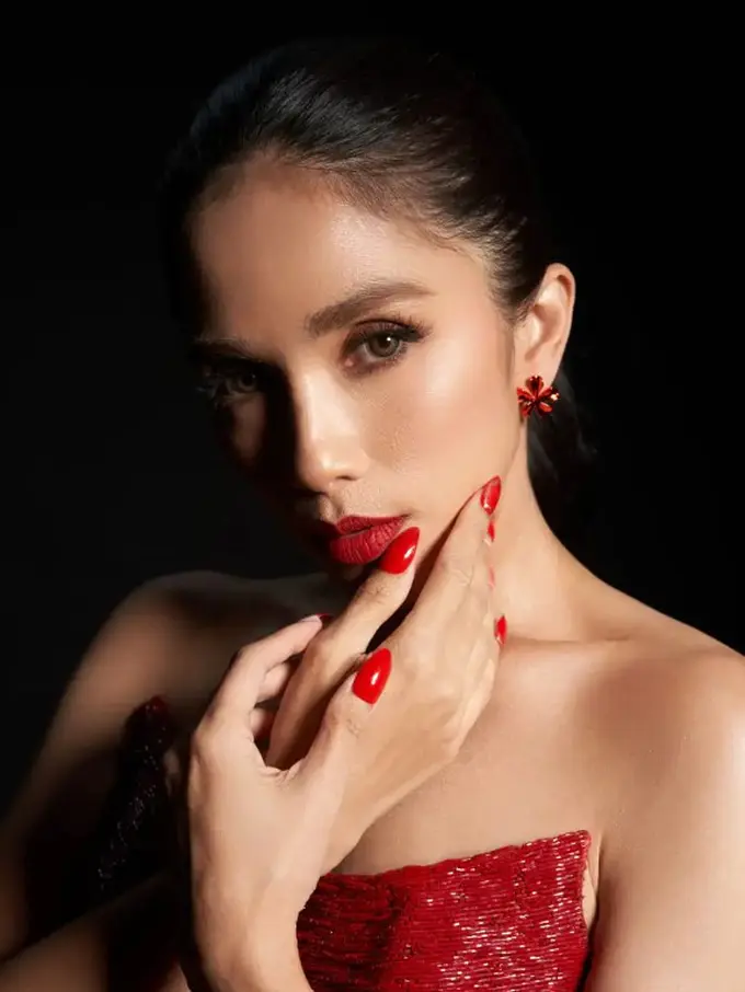 Ussy Sulistiawaty rilis parfum lagi (ussypratama.com)