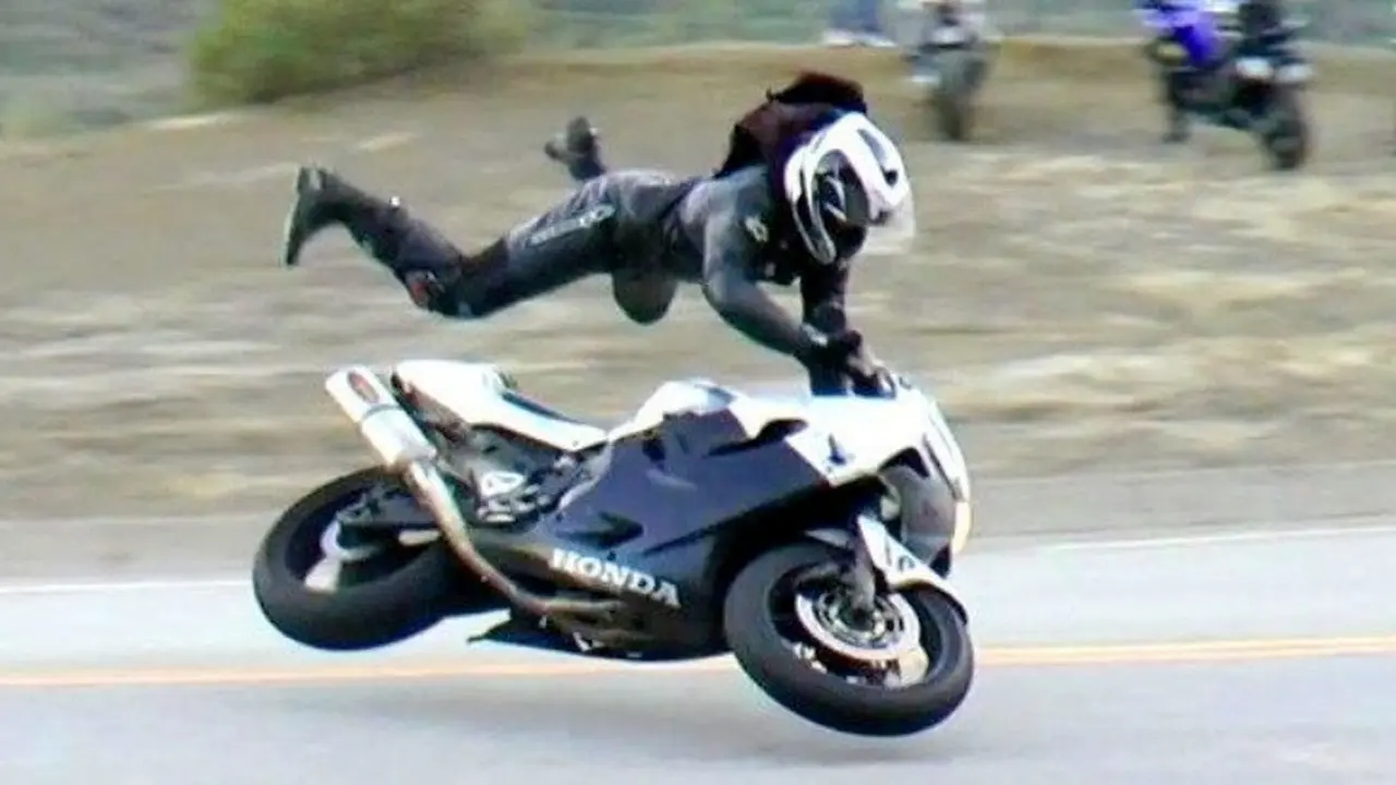 Jatuh dari motor