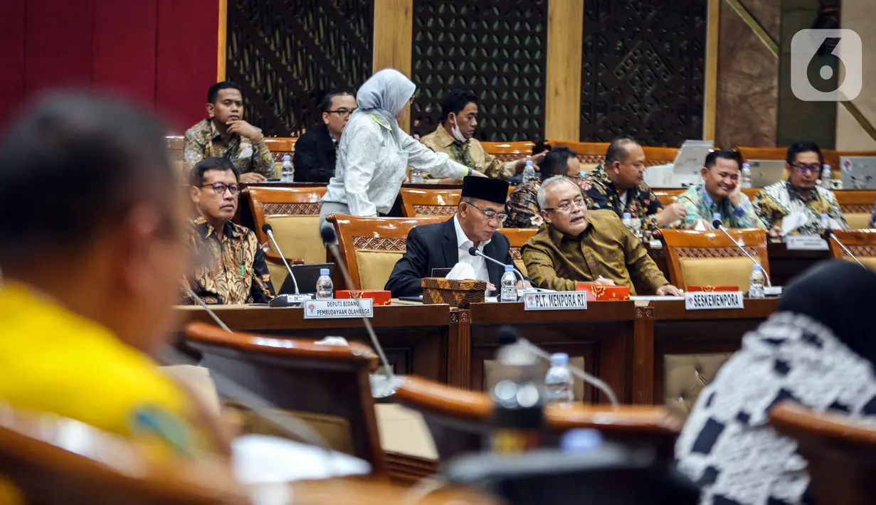 Muhadjir meyakini sanksi dari FIFA kepada Indonesia tidak seseram yang dibayangkan. (Liputan6.com/Faizal Fanani)