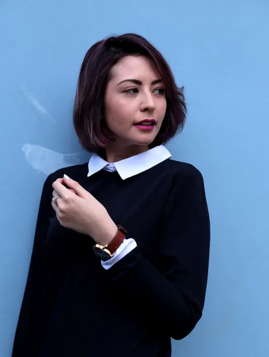 "Sekarang ini pastinya sebelum jadi  pacar aku, aku bakal kenalin ke mamah aku dulu. Aku mau minta pendapatnya biar nggak salah pilih," pungkas Naomi Lee. (Andy Masela/Bintang.com)