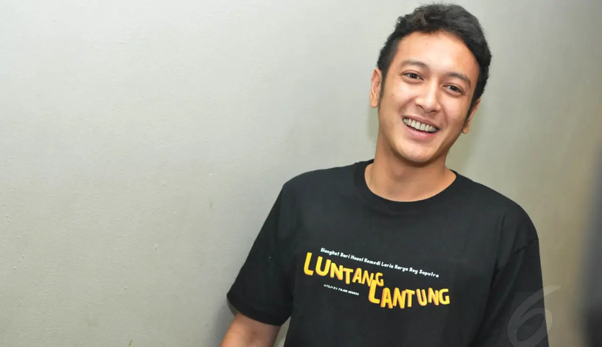 Dimas Anggara berbagi cerita tentang film barunya saat ditemui di kawasan Setiabudi, Jakarta, Rabu (30/4/14). (Liputan6.com/Panji Diksana)