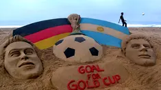Laga Piala Dunia 2014 sudah mencapai puncaknya. Wakil Eropa, Jerman akan berhadapan dengan raksasa Amerika Latin, Argentina pada 14 Juli 2014 dini hari WIB di Estadio Maracana, Rio de Janeiro. 