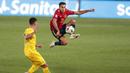 Pemain Spanyol, Sergio Reguilon, mengontrol bola saat melawan Ukraina pada laga UEFA Nations League Estadio Alfredo Di Stefano, Senin (7/9/2020). Spanyol menang 4-0 atas Ukraina. (AP Photo/Bernat Armangue)